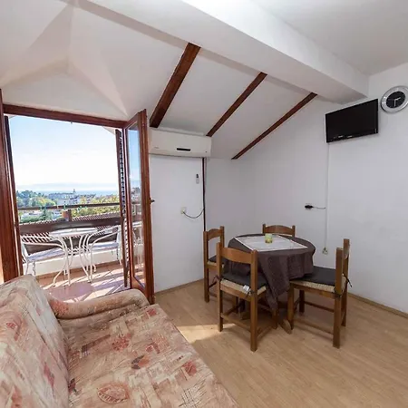 In 31165 Apartment